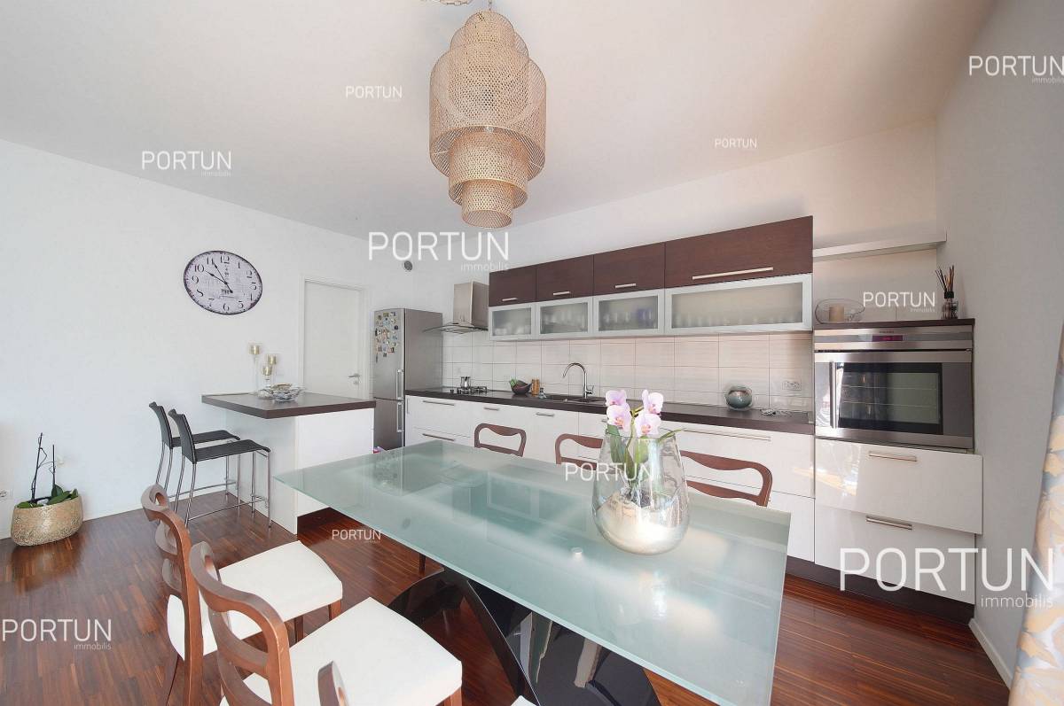 Stan za prodaju-Rovinj-10451-637957377460412265