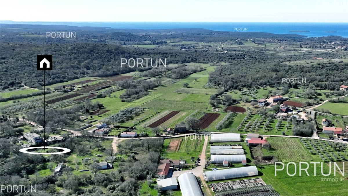 Farm land for sale in Rovinj 40512 02