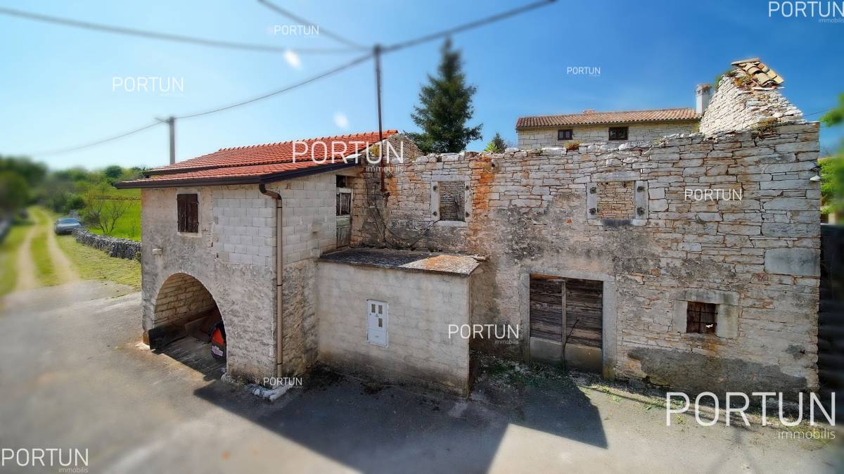 Stone house For Sale Near Tinjan 863 01