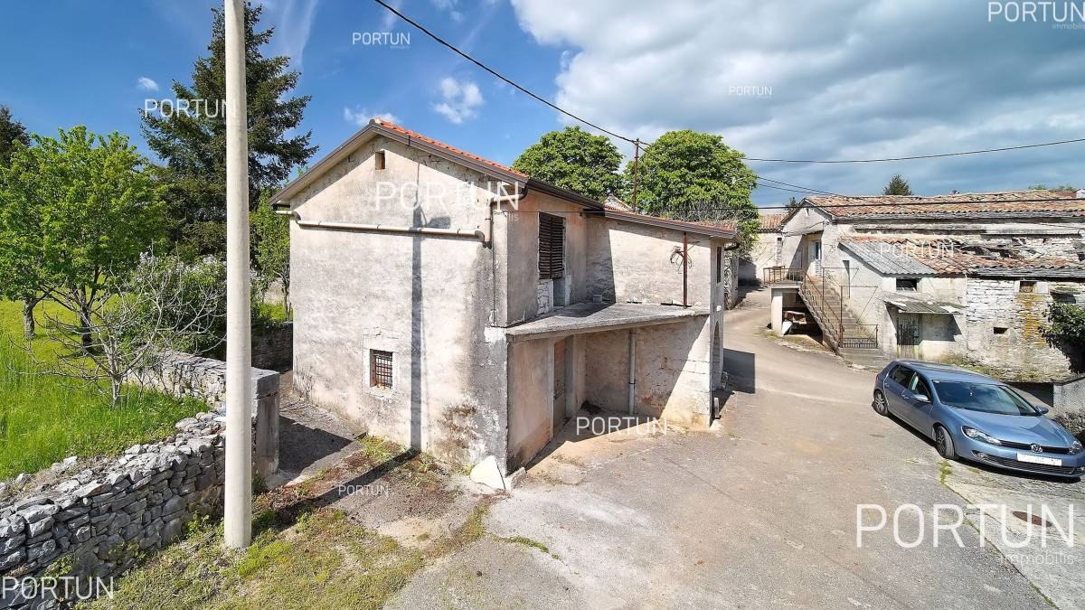 Stone house For Sale Near Tinjan 863 05
