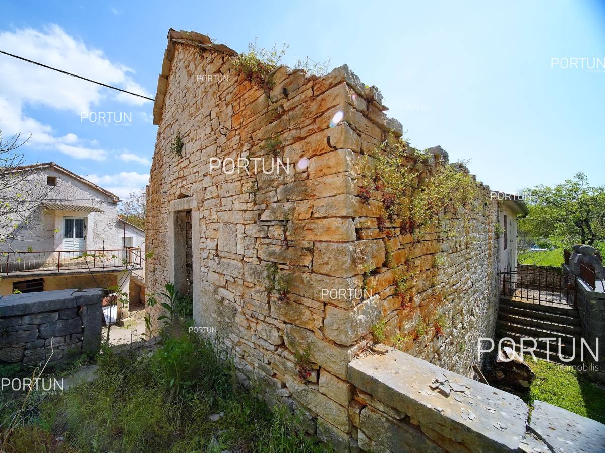 Stone house For Sale Near Tinjan 863 09