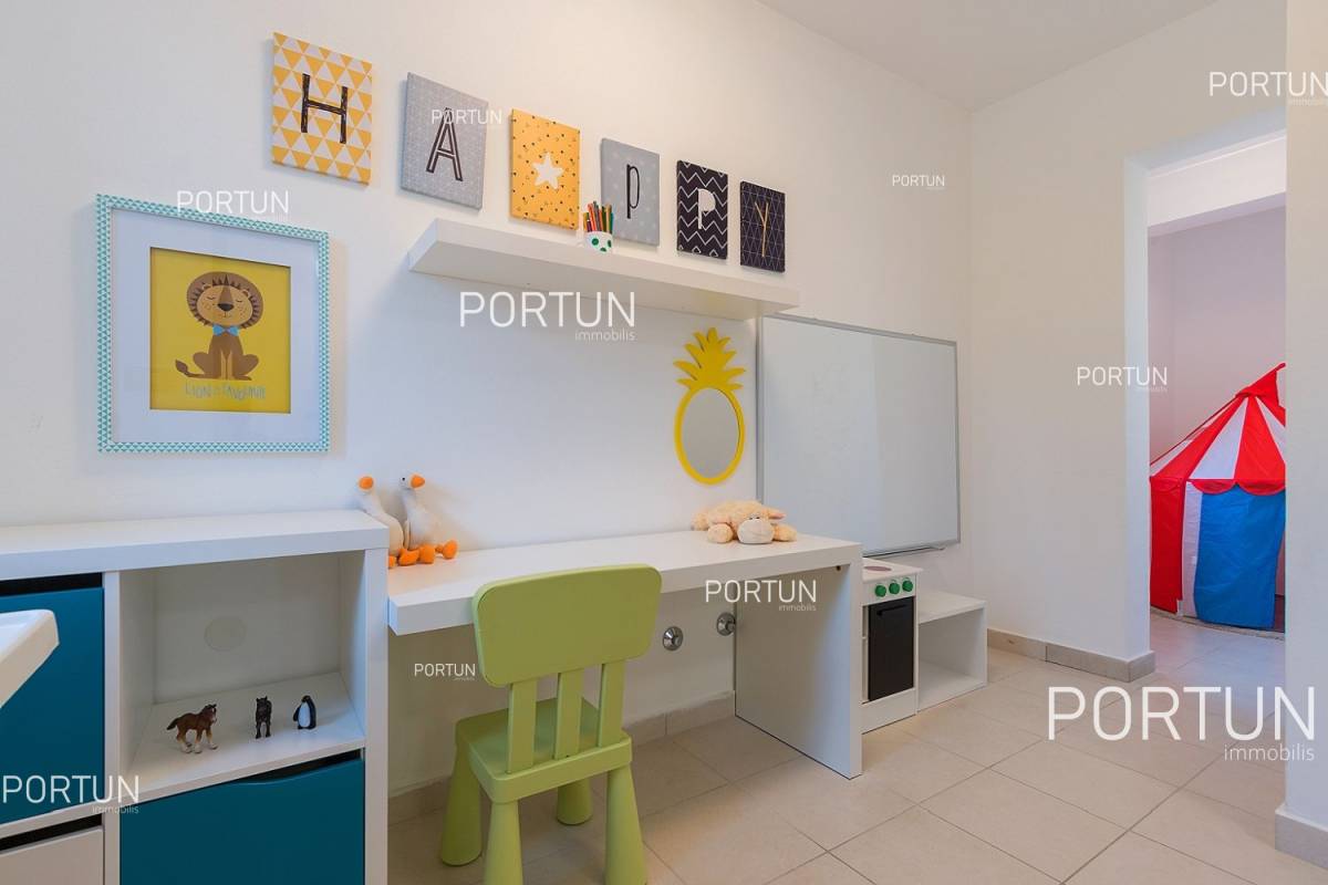 Modern villa with swimming pool close to the beach in Istria  21
