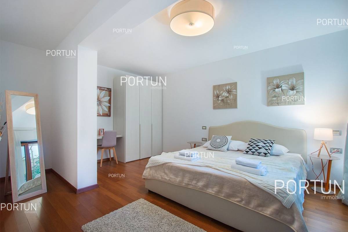 Modern villa with swimming pool close to the beach in Istria  23