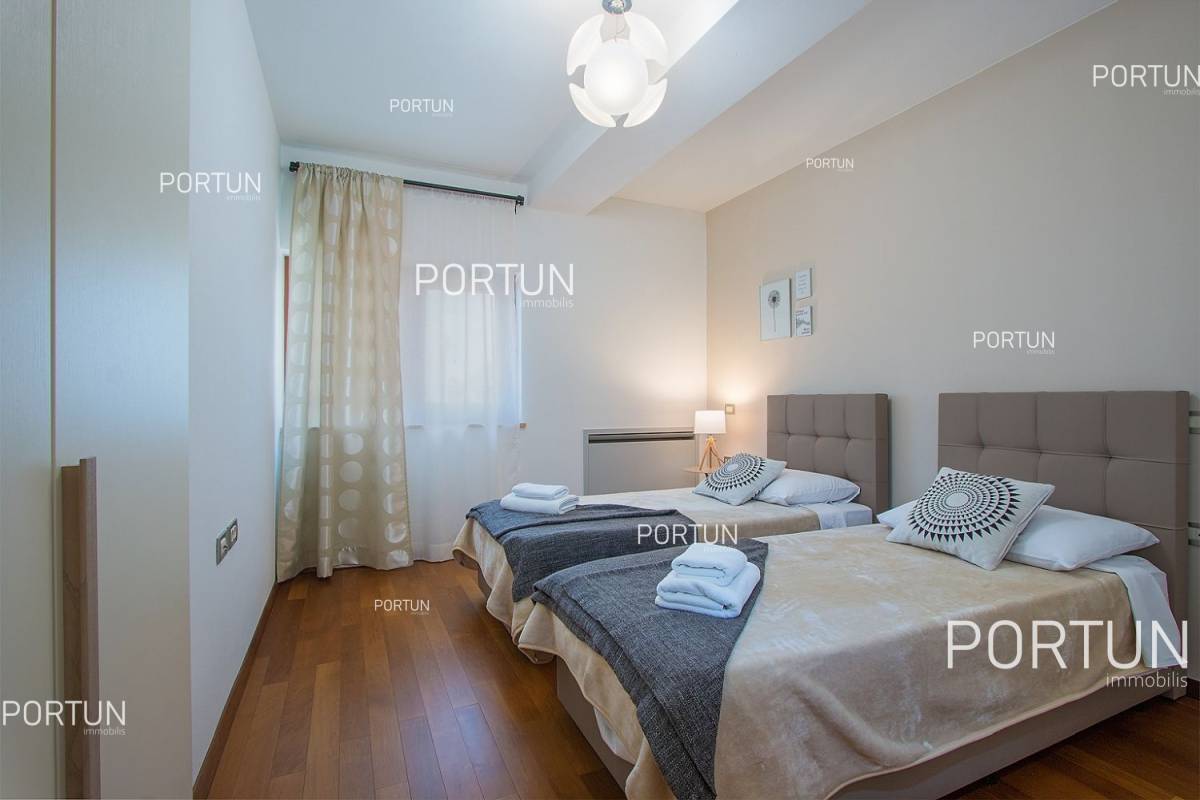 Modern villa with swimming pool close to the beach in Istria  26