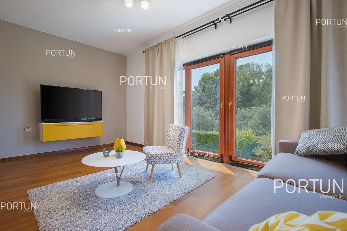 Modern villa with swimming pool close to the beach in Istria  27