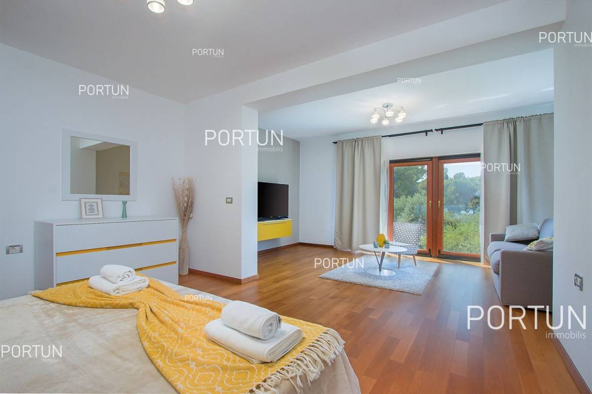 Modern villa with swimming pool close to the beach in Istria  29