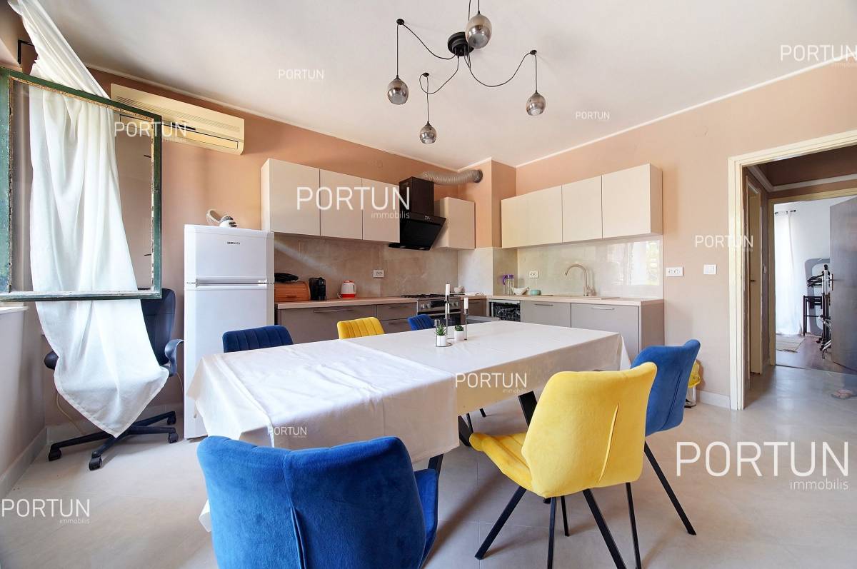 Renovated apartment within walking distance to the center of Rovinj - 10699 006