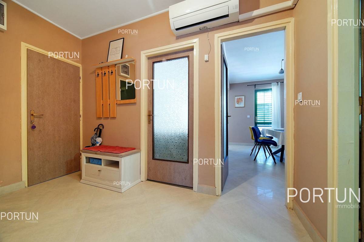 Renovated apartment within walking distance to the center of Rovinj - 10699 010