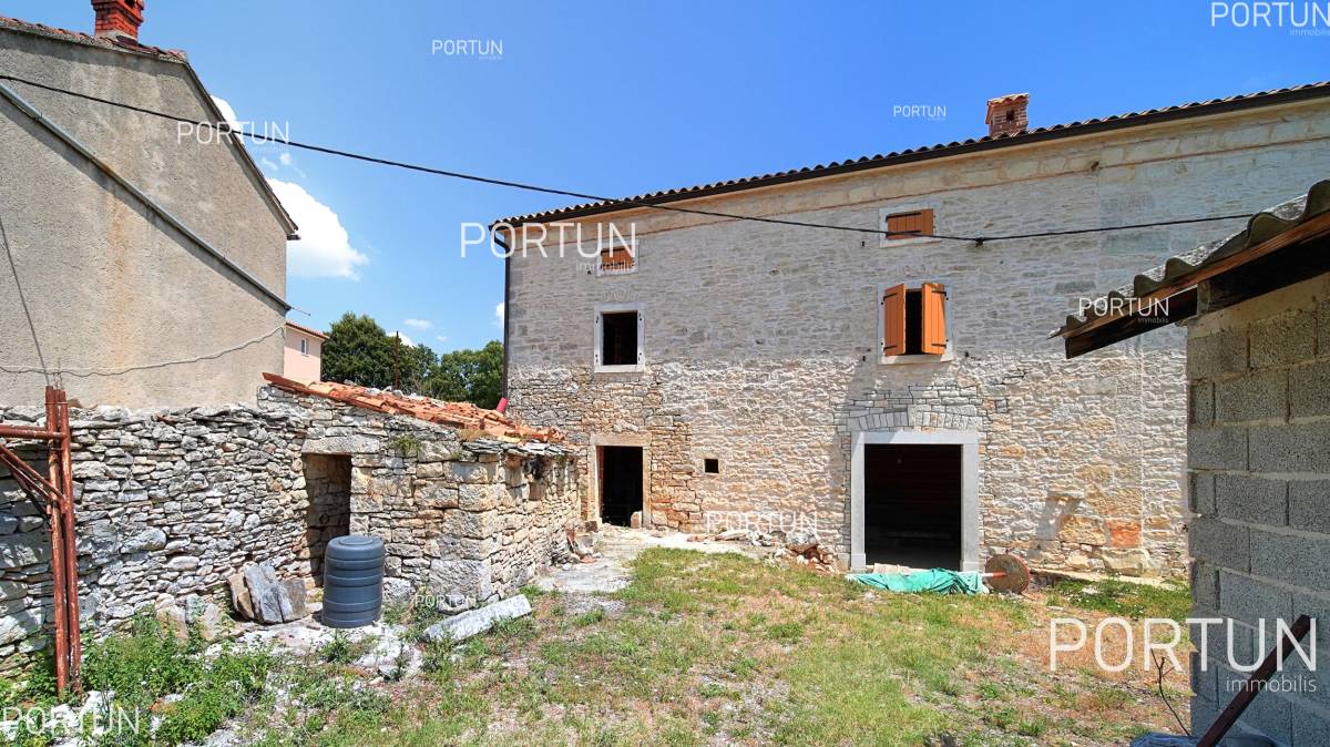 Stone house for renovation not far from Vodnjan, Istria 20863 02