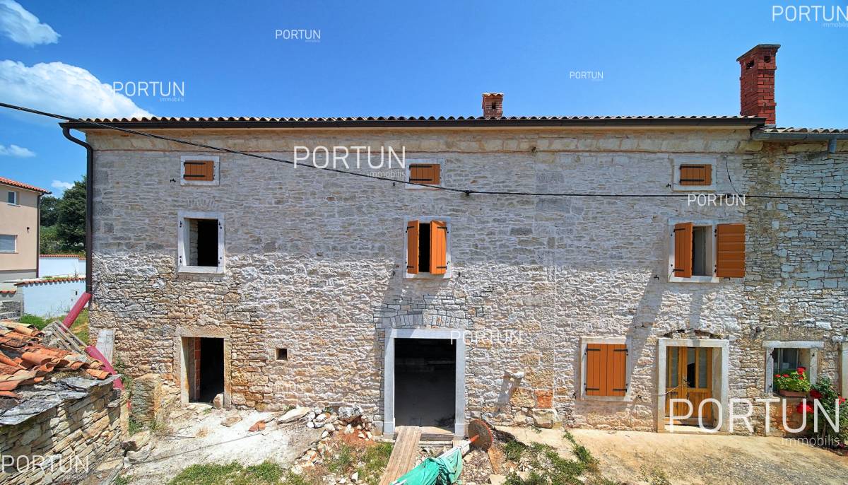 Stone house for renovation not far from Vodnjan, Istria 20863 04