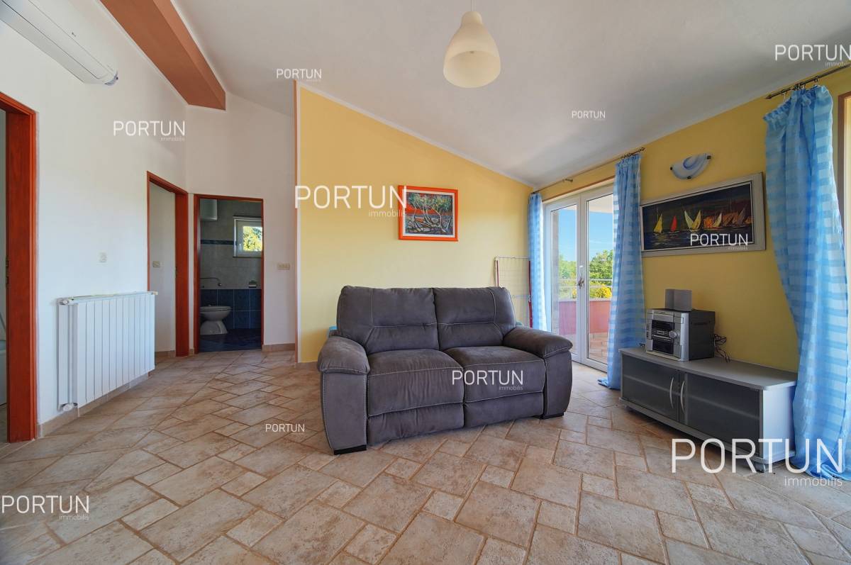 Holiday House with Pool for Sale in Istria 20849  025
