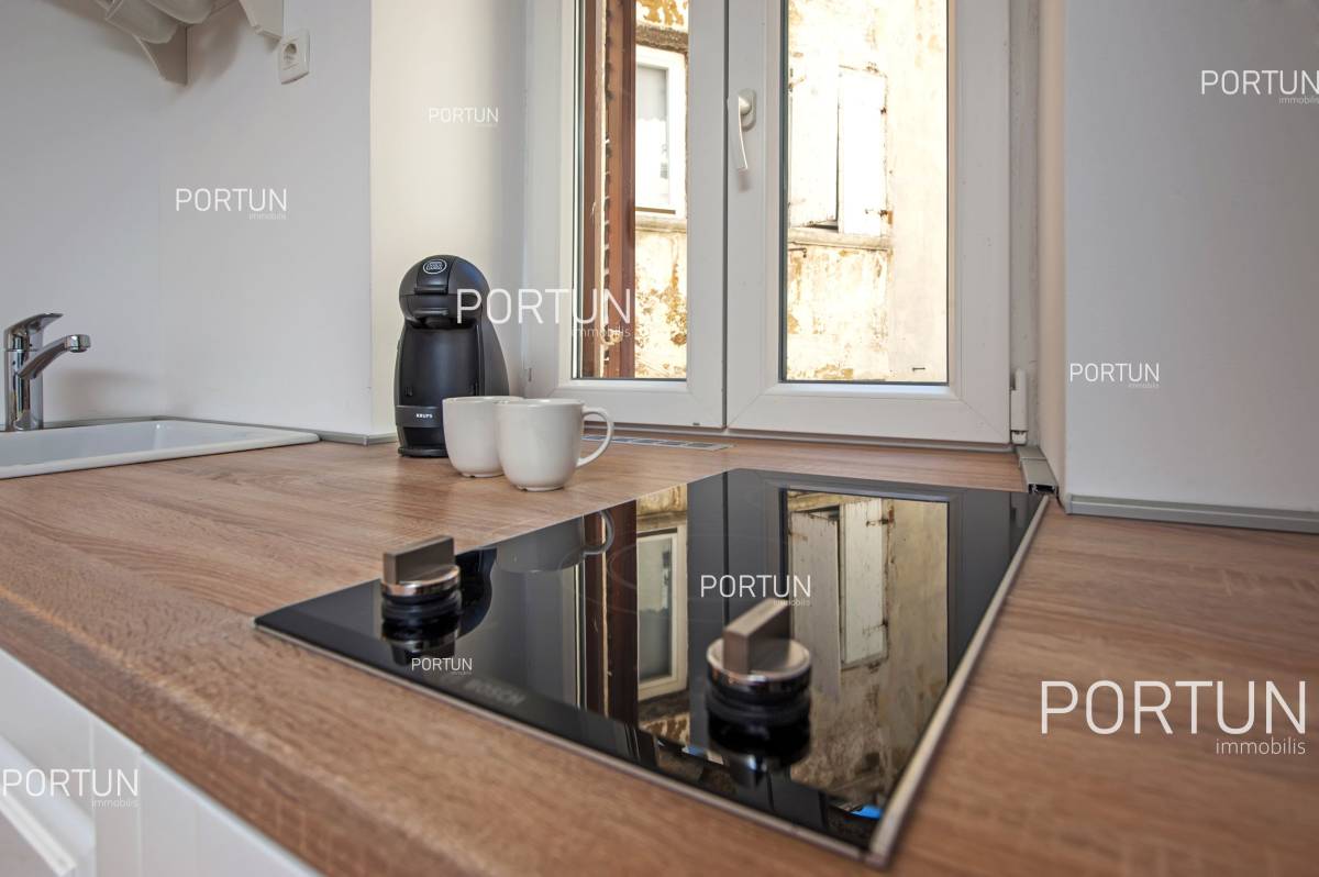 Charming one bedroom apartment in the heart of Rovinj - 10693 013