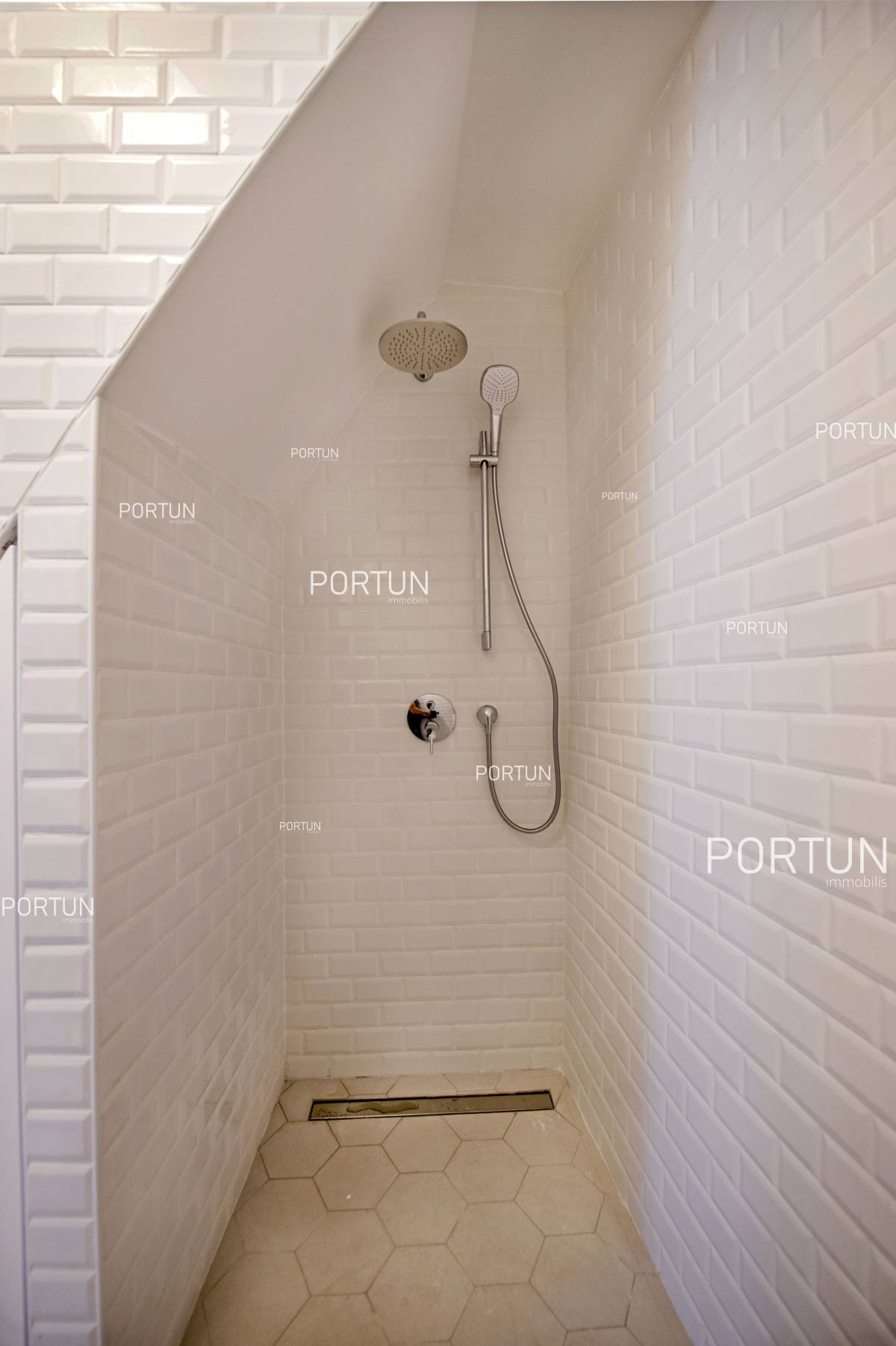 Charming one bedroom apartment in the heart of Rovinj - 10693 024