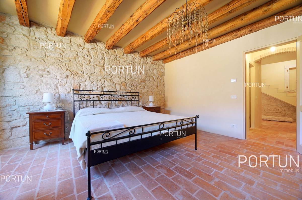 Renovated stone house in the second row from the sea in Rovinj 18