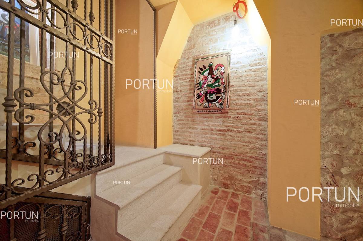 Renovated stone house in the second row from the sea in Rovinj 21