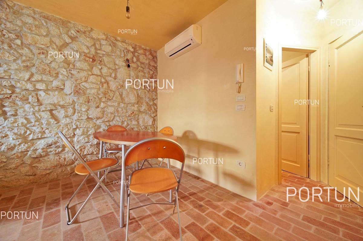 Renovated stone house in the second row from the sea in Rovinj 27