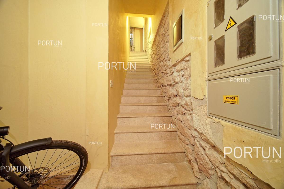 Renovated stone house in the second row from the sea in Rovinj 30