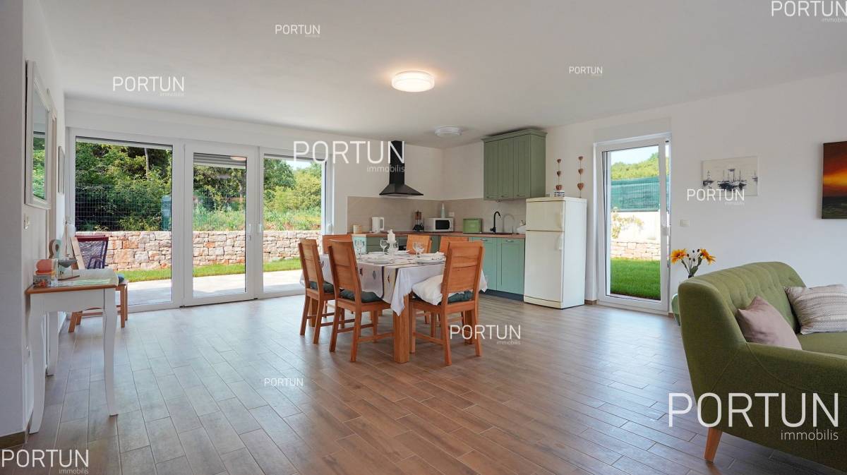 House with swimming pool in the surroundings of Rovinj 20857 007