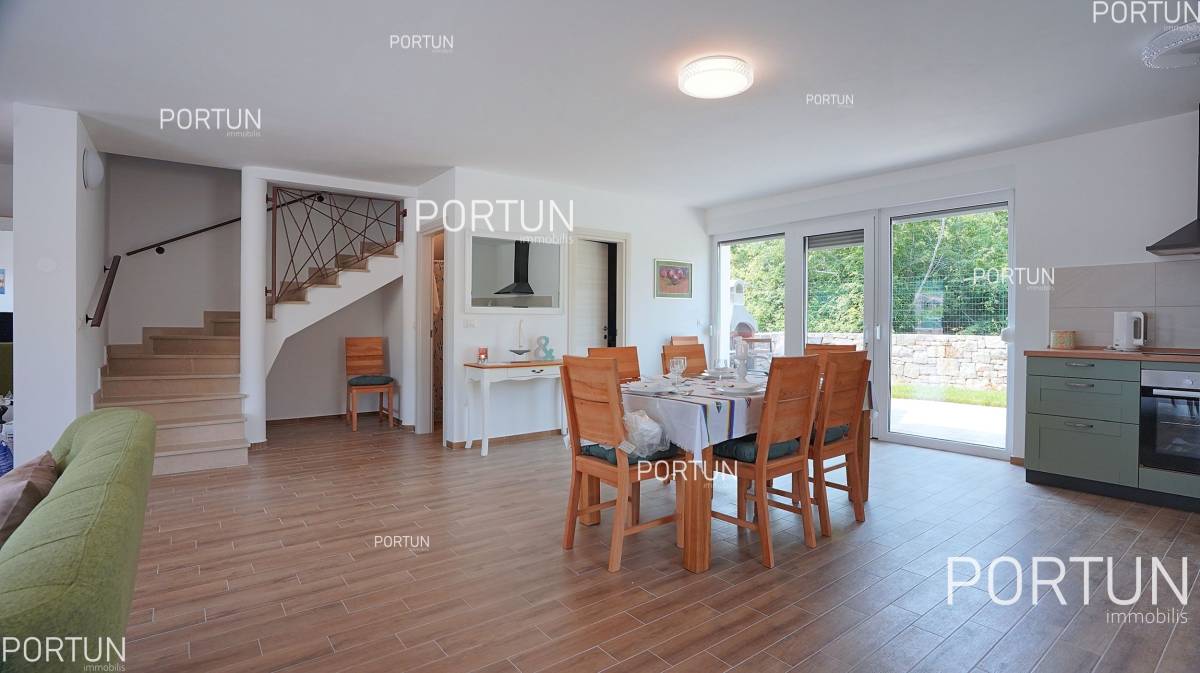 House with swimming pool in the surroundings of Rovinj 20857 011