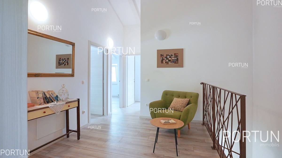 House with swimming pool in the surroundings of Rovinj 20857 012