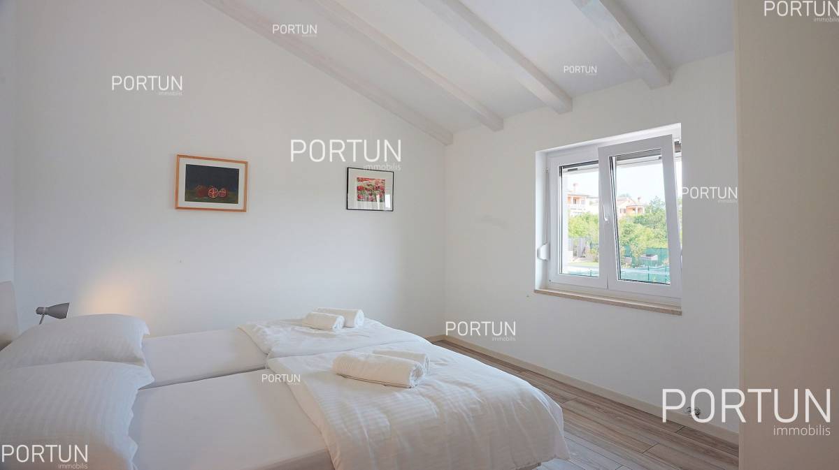 House with swimming pool in the surroundings of Rovinj 20857 019