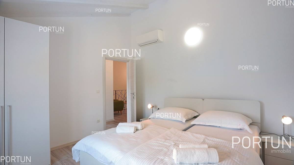 House with swimming pool in the surroundings of Rovinj 20857 020