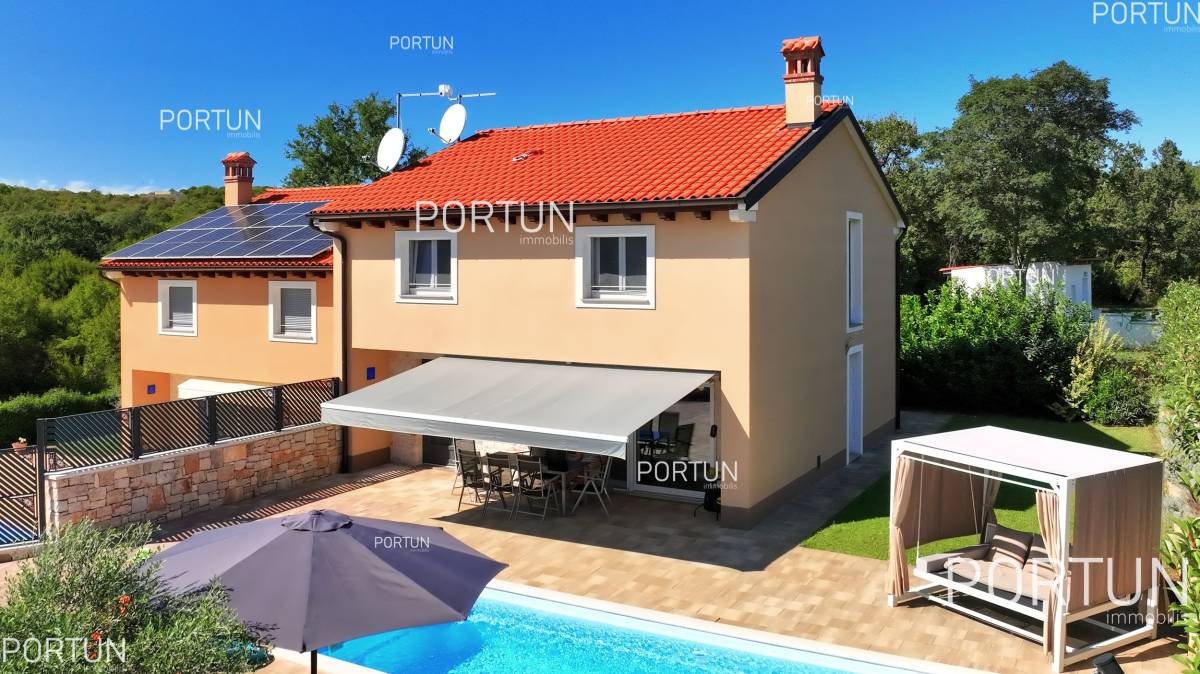 House with swimming pool in the surroundings of Rovinj 20857 023