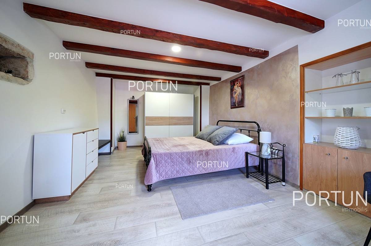 Charming stone house with two apartments in the central Istria 20856  007