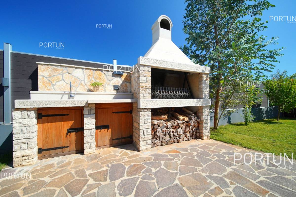 Three bedroom house with pool in the surrounding of Rovinj 26