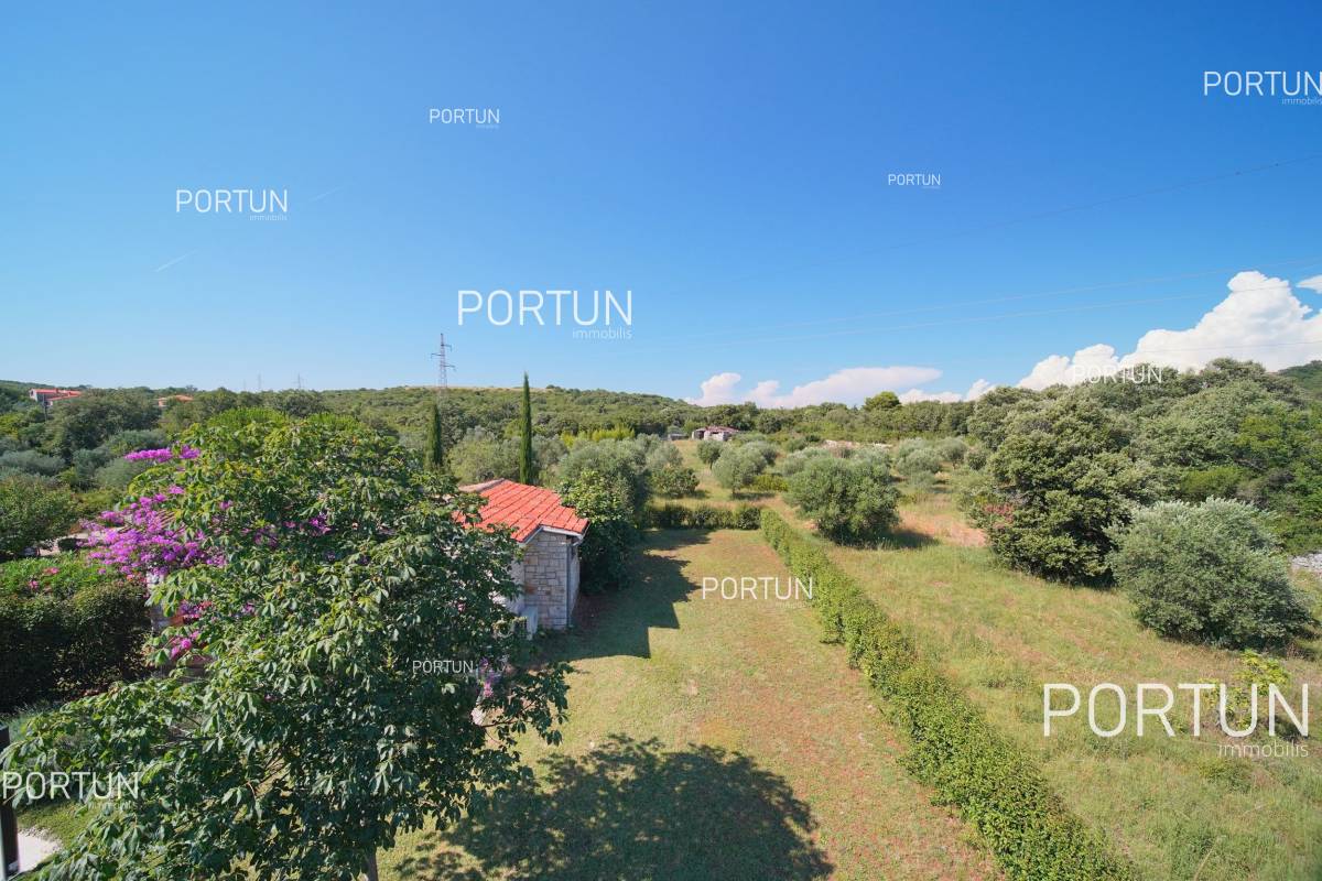 Stone house with pool and a large land in Rovinj - 20861 010