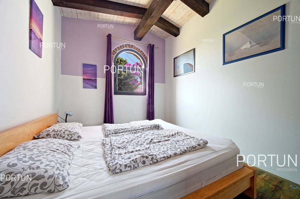 Stone house with pool and a large land in Rovinj - 20861 024