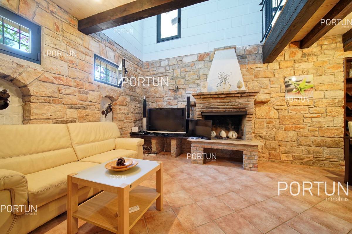 Stone house with pool and a large land in Rovinj - 20861 029