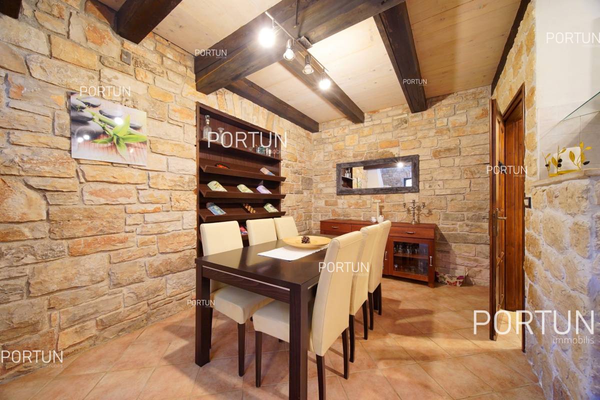 Stone house with pool and a large land in Rovinj - 20861 032
