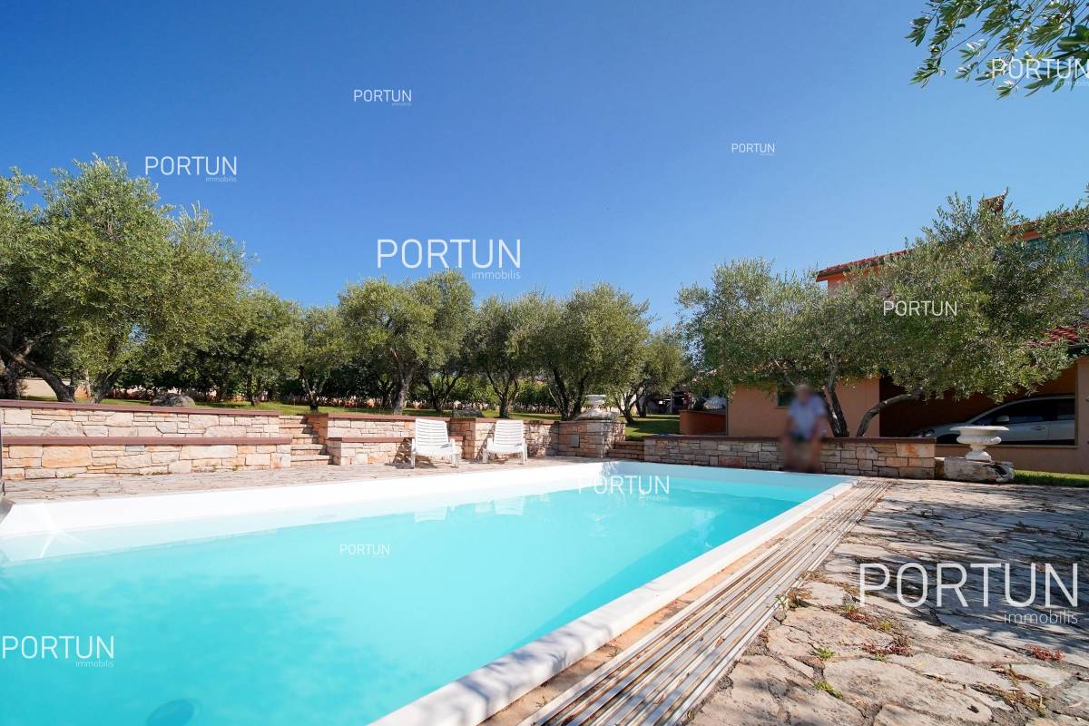House with 3 apartments and open seaview close to the eastearn seabourne of Istria - 20787 010