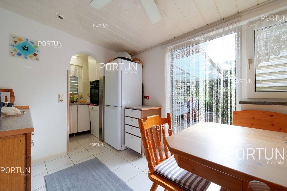 House with 3 apartments and open seaview close to the eastearn seabourne of Istria - 20787 022