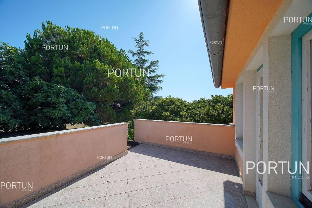 House with 3 apartments and open seaview close to the eastearn seabourne of Istria - 20787 027