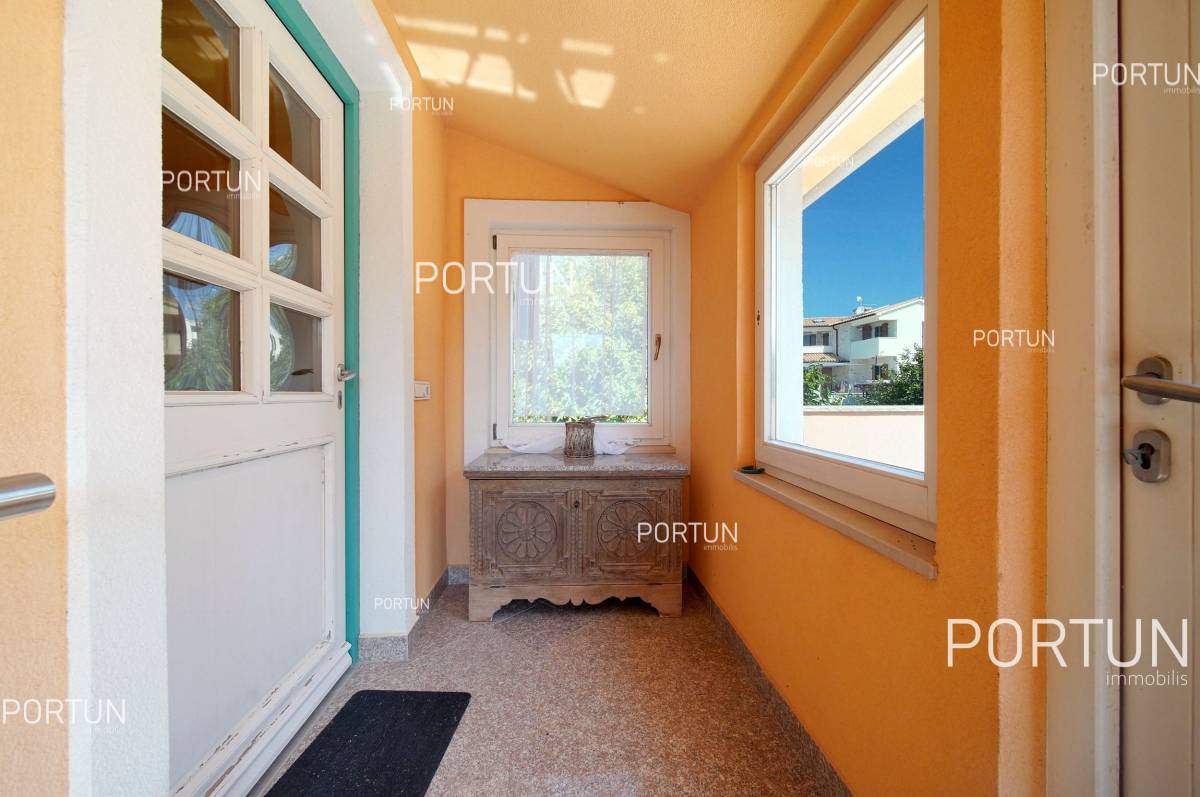 House with 3 apartments and open seaview close to the eastearn seabourne of Istria - 20787 028