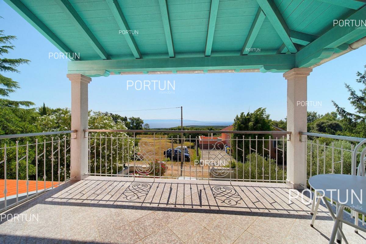 House with 3 apartments and open seaview close to the eastearn seabourne of Istria - 20787 037