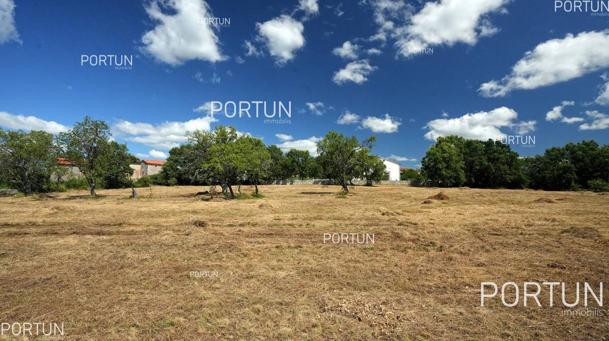 Land for sale Barat B 007