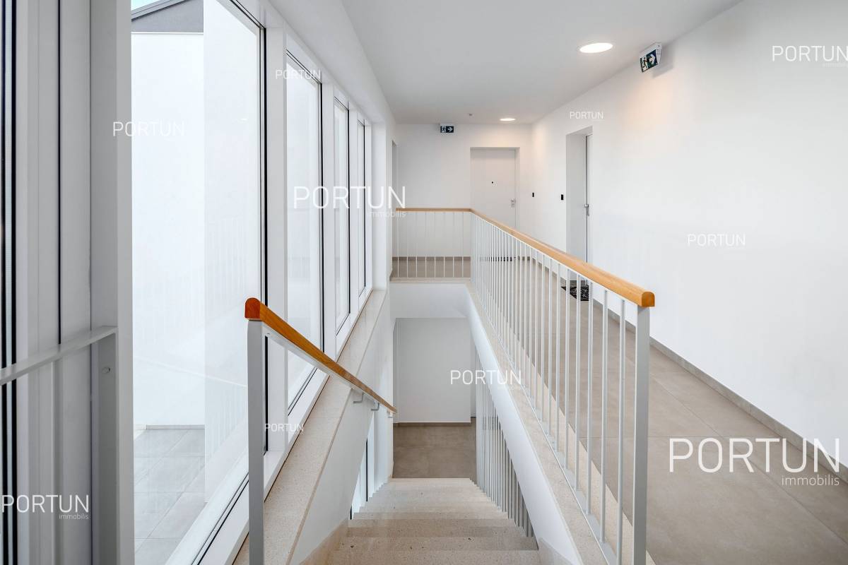 If luxury is what you seek than this is the right apartment - 10701 015