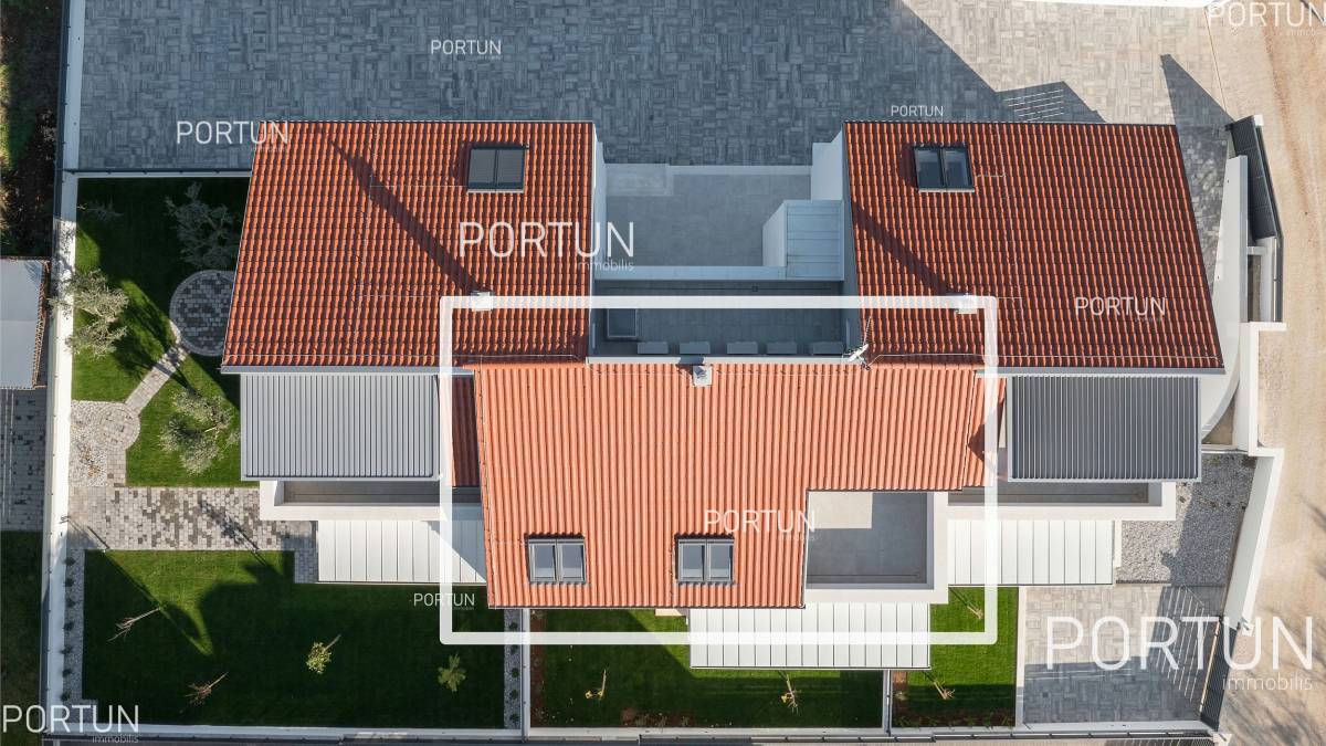 If luxury is what you seek than this is the right apartment - 10701 019