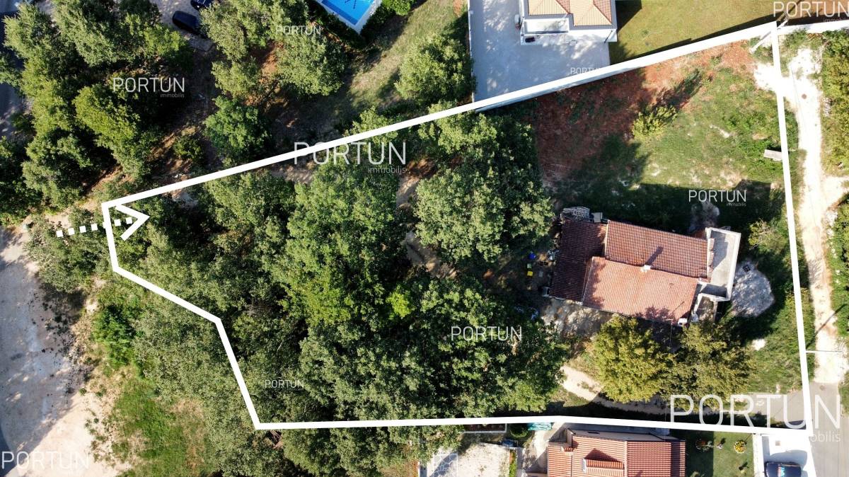 Estate located in a hilly area few minutes drive from Rovinj - 20867 019