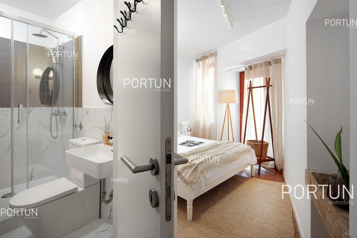 One bedroom apartment in the heart of Rovinj - 10703 007