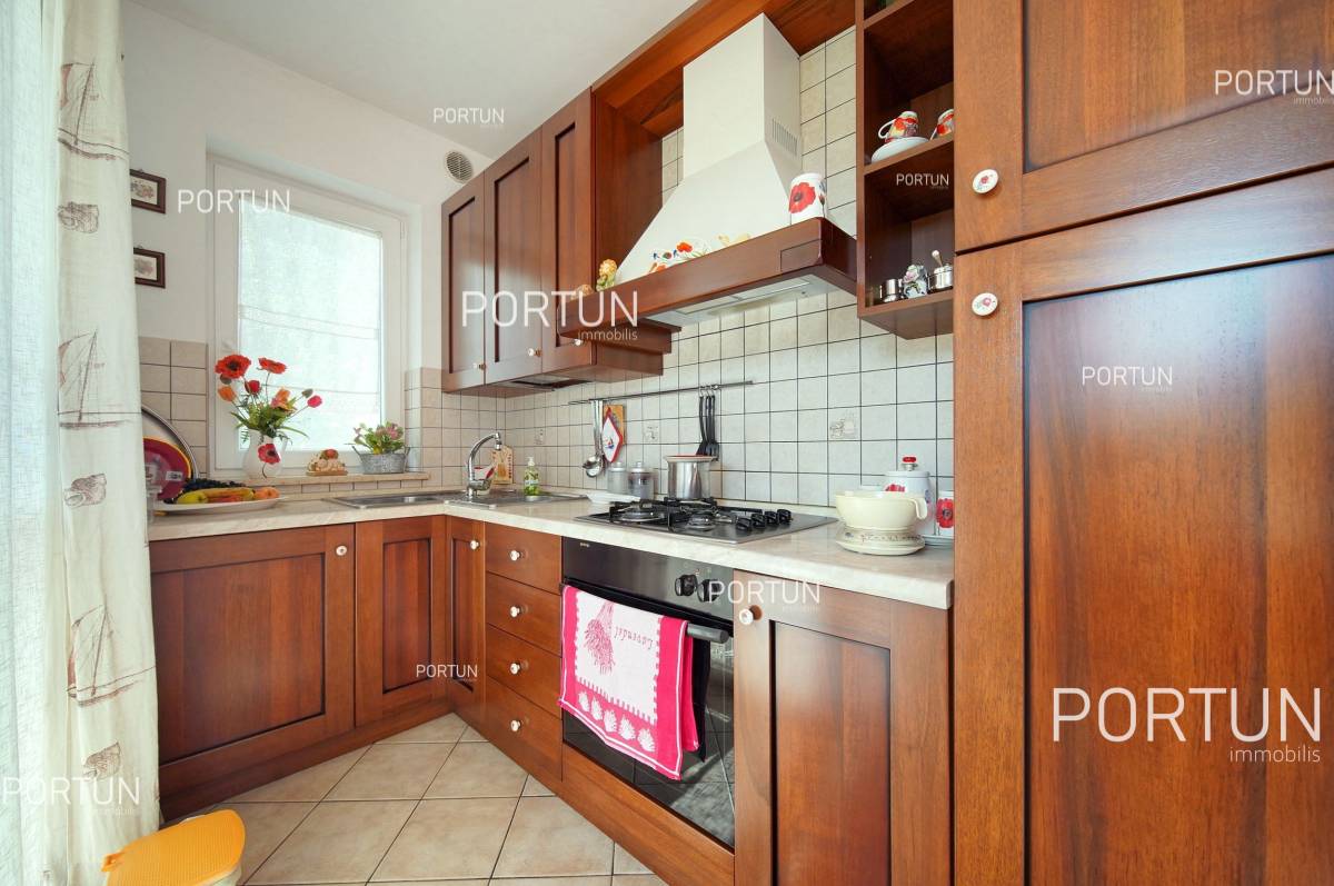 Rovinj, one bedroom flat in a quiet location near Rovinj - 10705 005