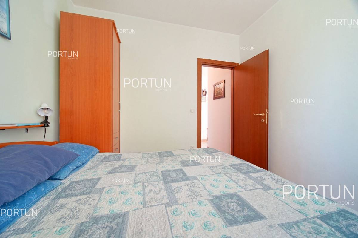 Rovinj, one bedroom flat in a quiet location near Rovinj - 10705 014