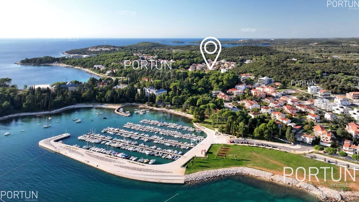 Rovinj, penthouse with seaview close to the beach - 10706 00