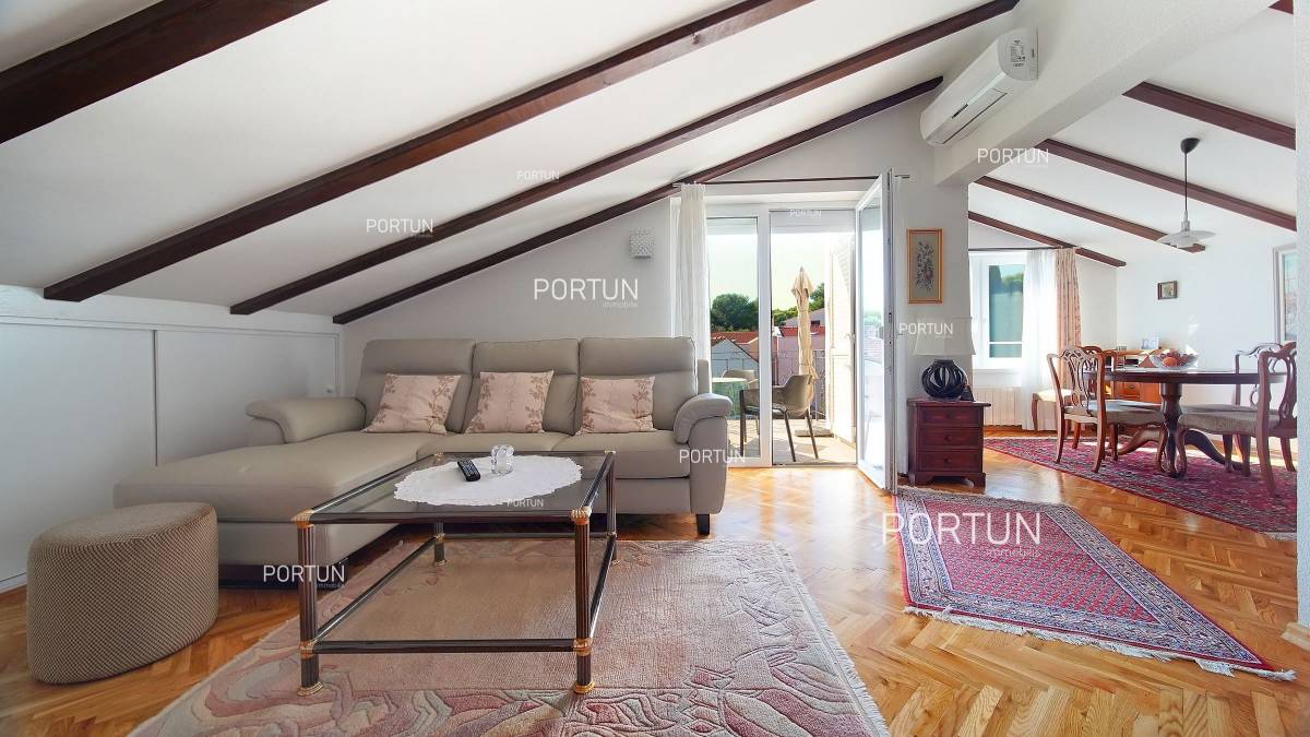 Rovinj, penthouse with seaview close to the beach - 10706 001c
