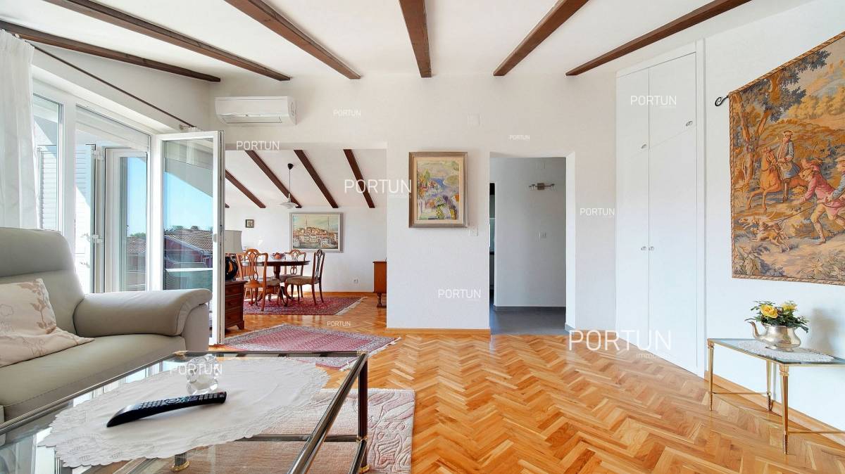Rovinj, penthouse with seaview close to the beach - 10706 002c