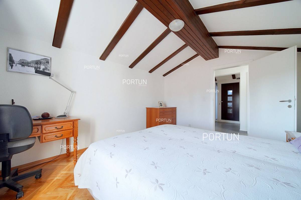 Rovinj, penthouse with seaview close to the beach - 10706 014c