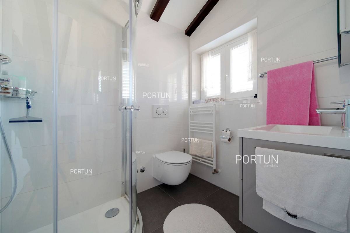 Rovinj, penthouse with seaview close to the beach - 10706 019c